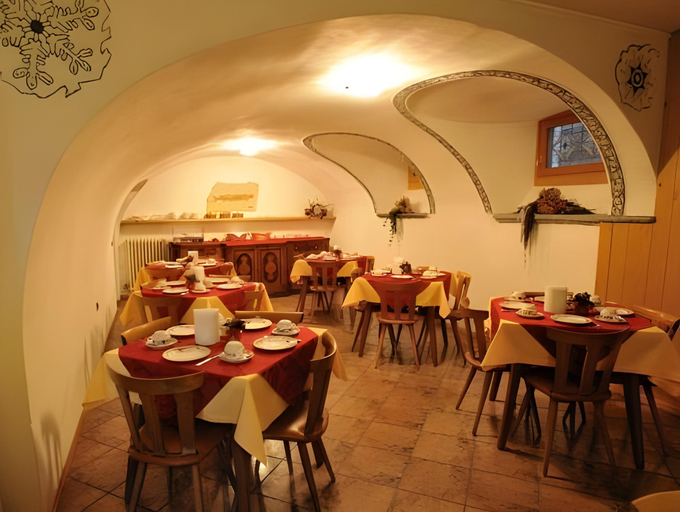 Food & Drinks 4, Meublè Garni Della Contea, Sondrio