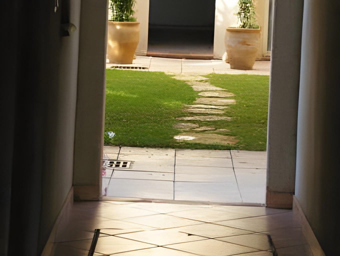 Entrance 2, Hotel Le Leukos, Aude