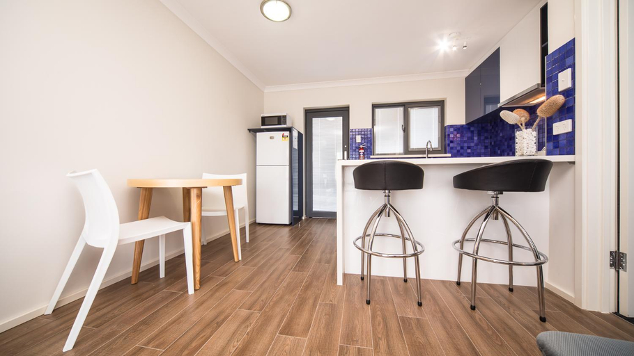 Dining Room 11