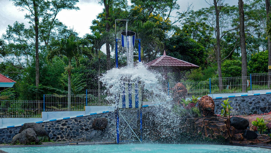 Swimming Pool 10