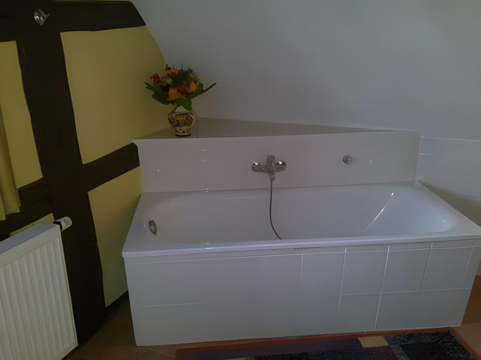 Bathroom 4, Grünes Tor, Schmalkalden-Meiningen