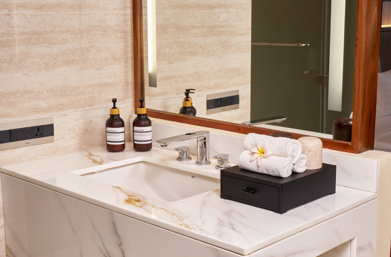Bathroom 11
