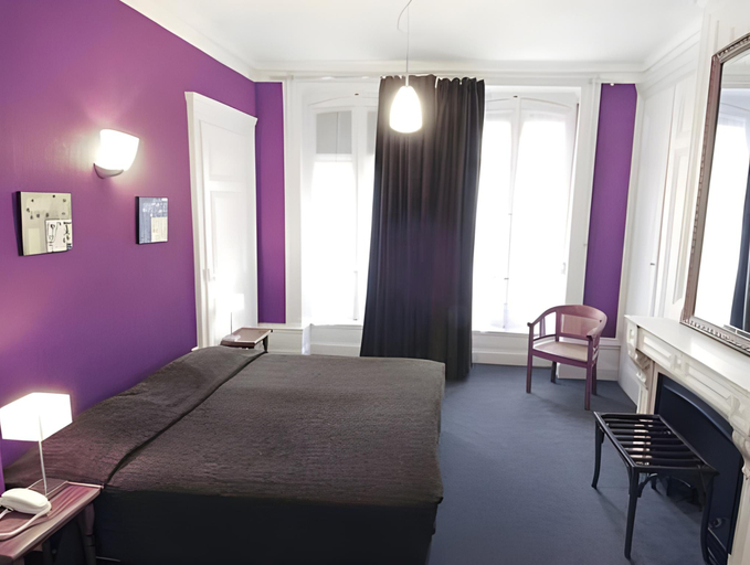 Bedroom 3, Hotel de Paris, Rhône