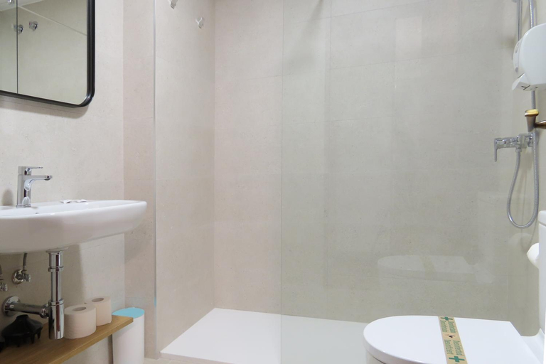 Bathroom 4, Sete Artes by Como en Casa, A Coruña