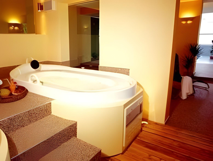 Bathroom 4, Landhotel Rosentaler Hof, Villach Land