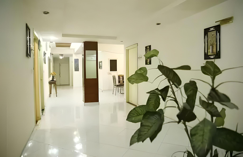 Public Area 2, Hotel Gulberg, Lahore