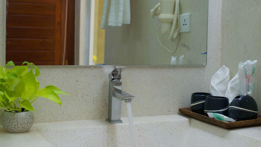 Bathroom 11