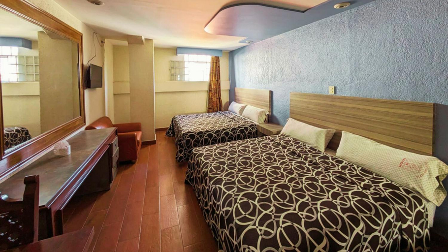 Bedroom 2, Hotel Plaza San Juan, Mexico City
