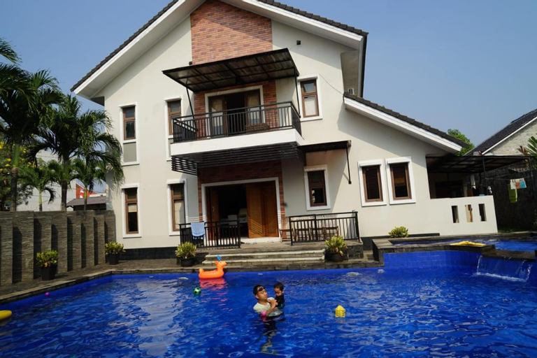 Swimming Pool 7
