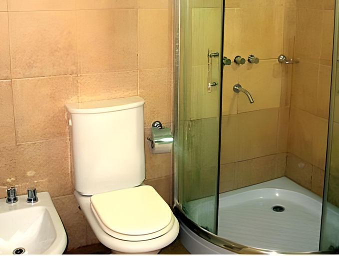 Bathroom 4, El Libertador, Iguazú