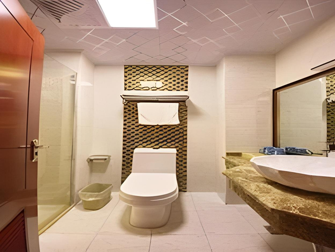 Bathroom, GreenTree Inn Hefei Mengcheng Road Beierhuan Express Hotel, Hefei