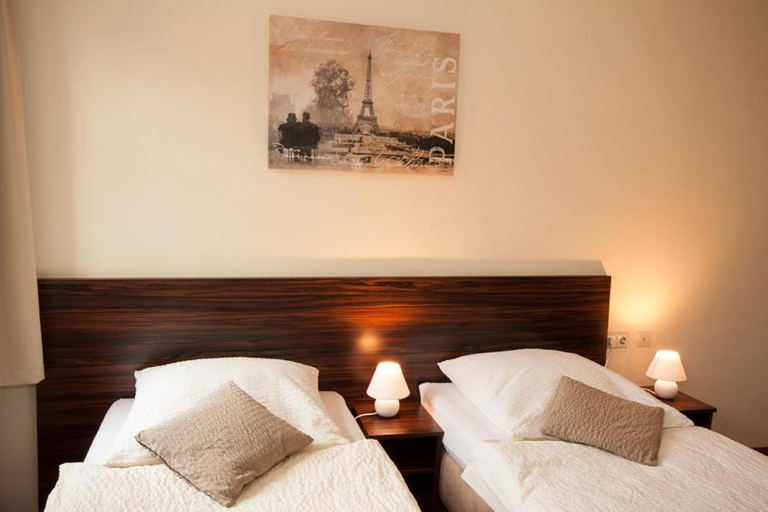 Bedroom, Linde Restaurant & Hotel, Rhein-Neckar-Kreis