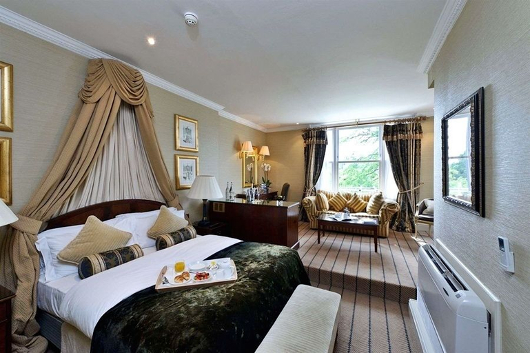 Bedroom 3, Colonnade Hotel London, London