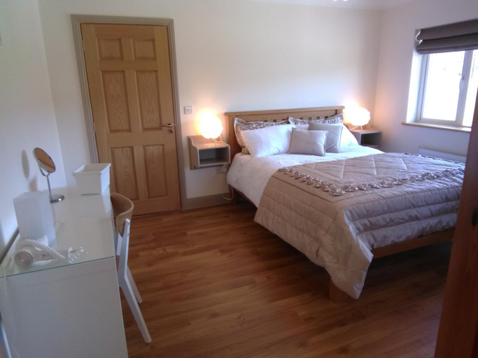 Others 4, Burren Rock Farmhouse B&B