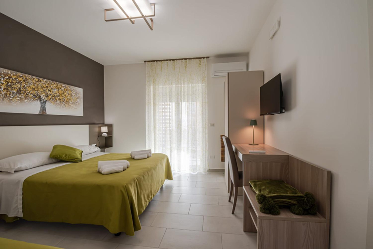Others 5, City Centre Milazzo, Messina