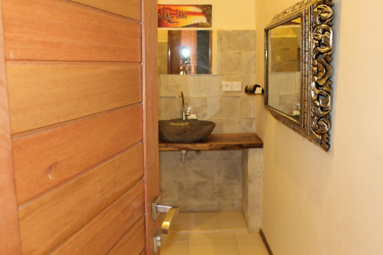 Bathroom 8