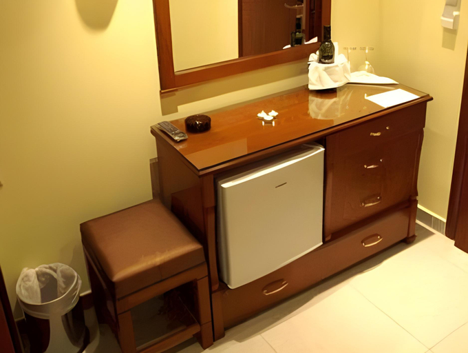 Bathroom 3, Hotel Avra, Thessaly