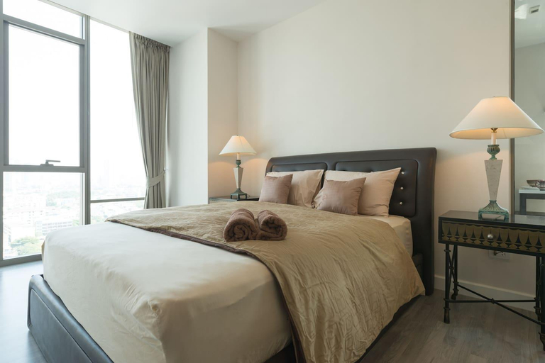 Bedroom 2, Luxury 1bedroom Step to BTS Wongwienyai, Khlong San