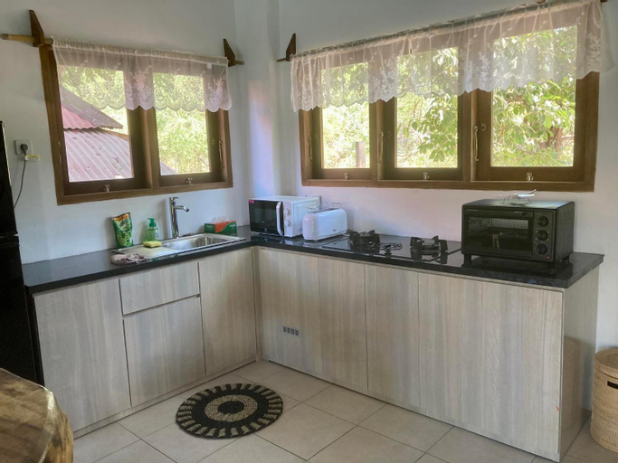 Dining Room 6