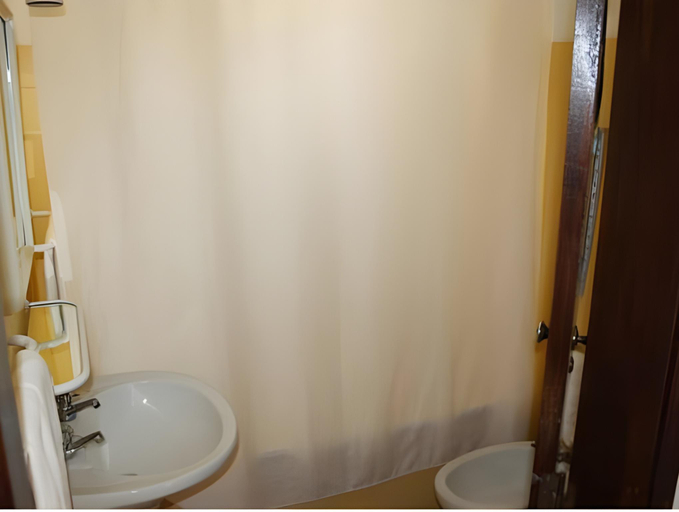 Bathroom 3, MONTE DOS AVOS VILLAGE, Alcoutim