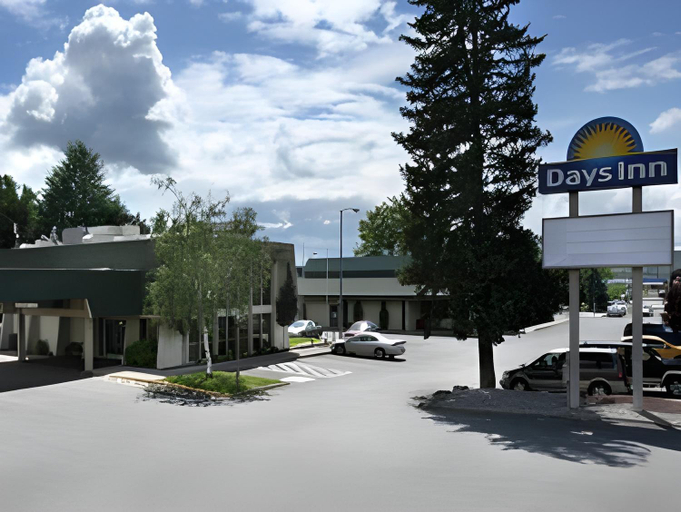 Exterior & Views 1, Days Inn by Wyndham Klamath Falls, Klamath