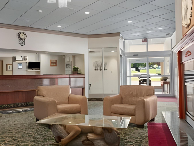 Public Area 3, Spark by Hilton Owen Sound, Grey