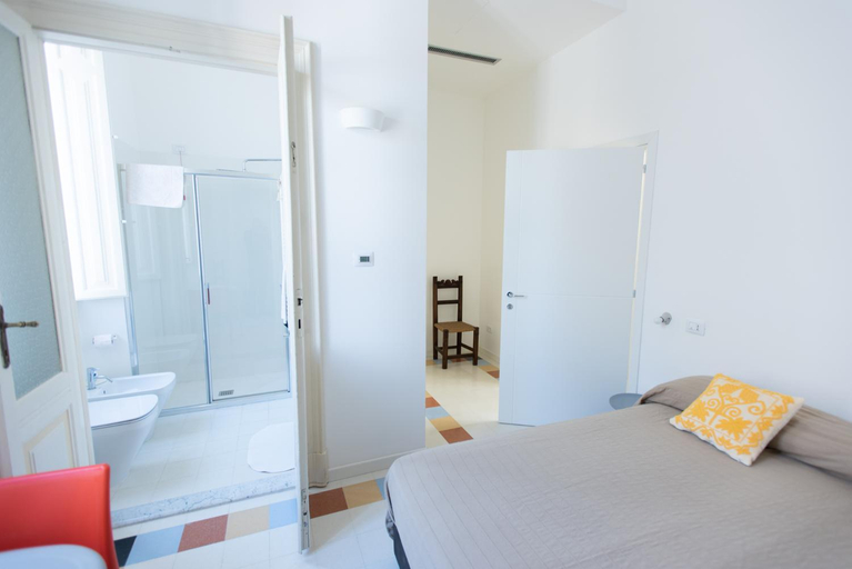 Bedroom 2, B&B Angioy 18, Cagliari