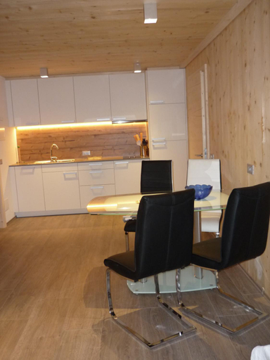 Others 5, Apartments Resi, Bolzano