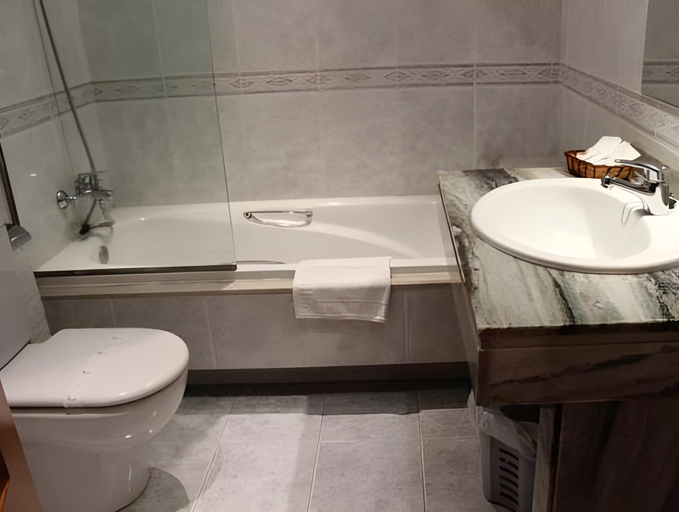 Bathroom 2, Nueva Colina, Pontevedra