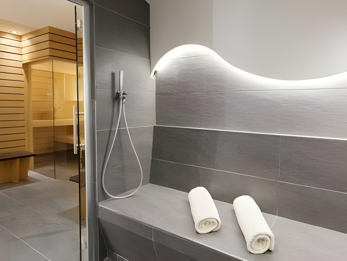 Bathroom 5, Dominik Alpine City Wellness Hotel Brixen - Adults only, Bolzano