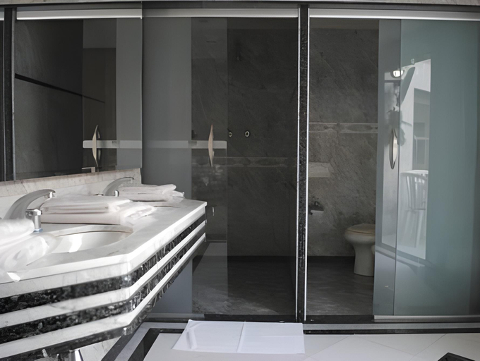 Bathroom 5, Arosa Rio Hotel, Rio de Janeiro