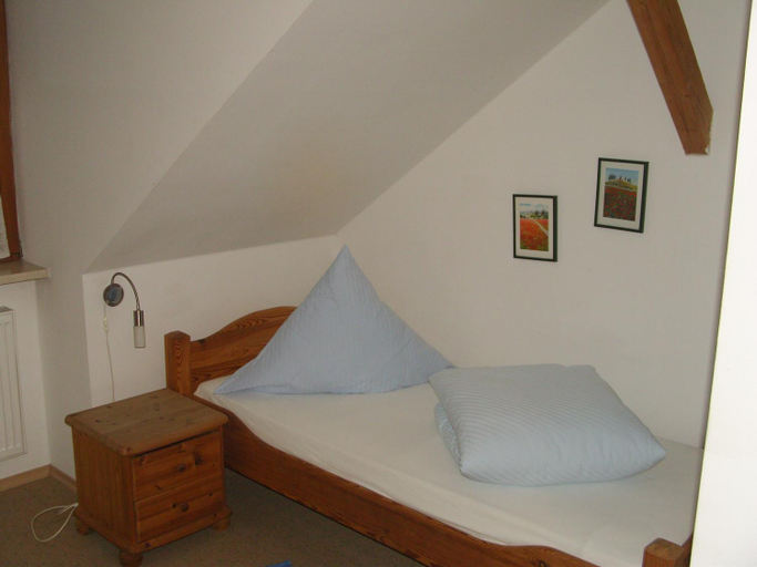 Bedroom 2, Hotel Garni Lohr, Dingolfing-Landau