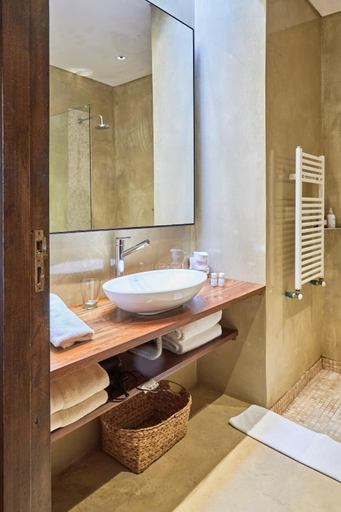 Bathroom 4, Casa de Huespedes Bodega Gimenez Riili, Tunuyán