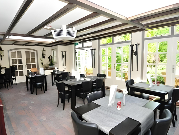 Food & Drinks 4, Hotel Restaurant Roerdalen, Ambt Montfort