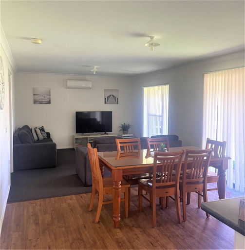 Dining Room 8