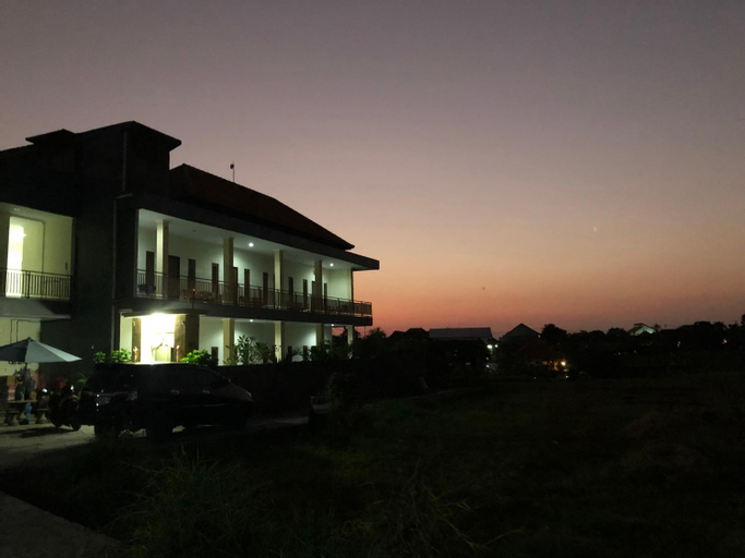 Exterior 2