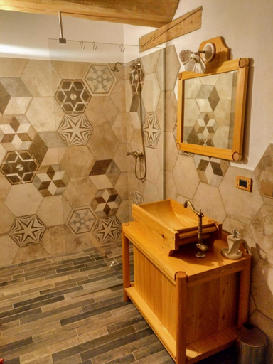 Bathroom 2, Delfin Dal Pianhol, Cuneo
