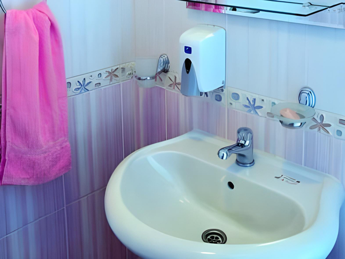 Bathroom 5, Garni Hotel Lotos, Niš