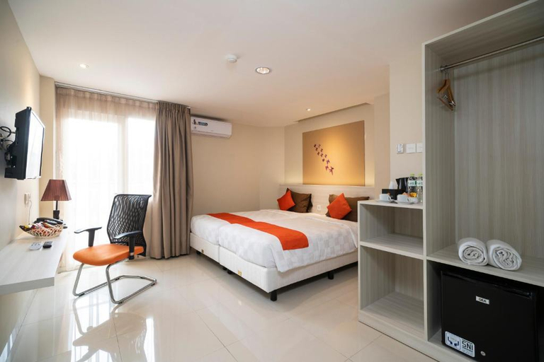 Bedroom 12