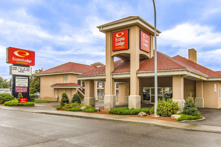 Others 4, Econo Lodge  Inn & Suites, Division No. 2