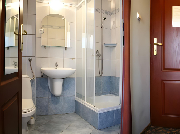 Bathroom 2, Osrodek Nad Wodospadem, Żywiec
