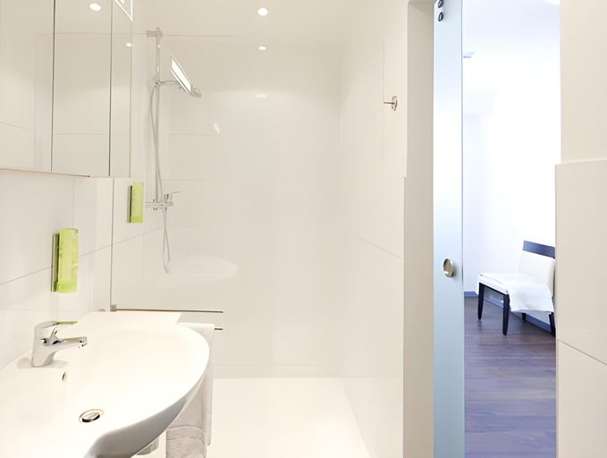 Bathroom 5, BONNOX Boardinghouse & Hotel, Bonn