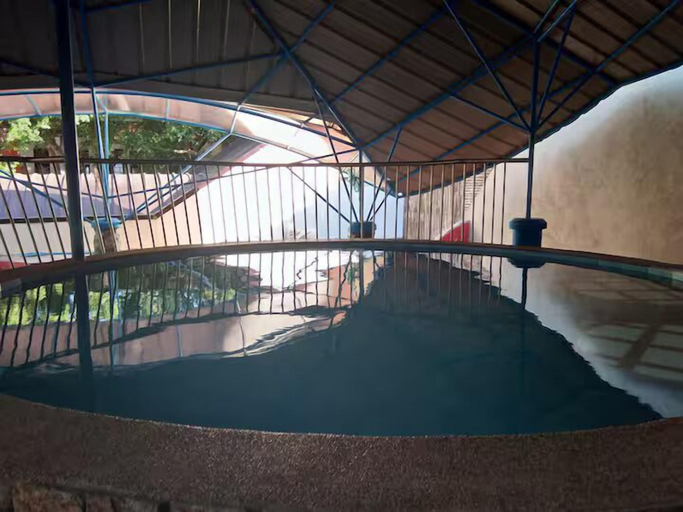 Sport & Beauty 5, Junivsel's Beach House With Private Pool, Sariaya