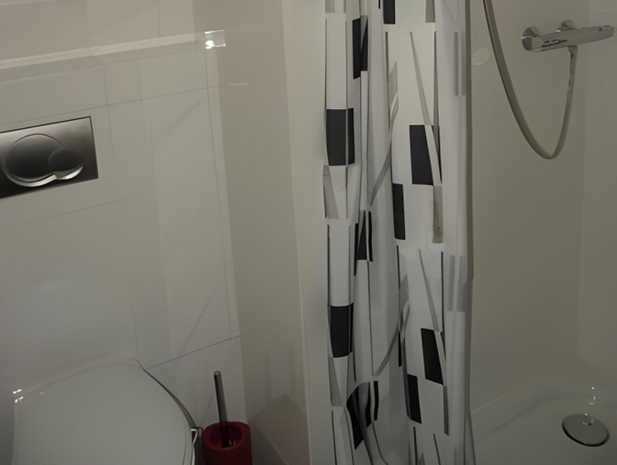 Bathroom 2, Hotel de Magneet, Hoorn