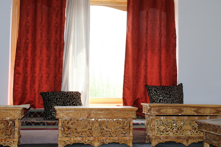 Others 3, Skayil Guest House, Leh