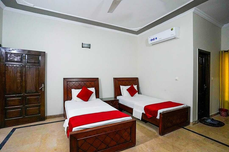 Bedroom 5, Capri Inn Guest House, Islamabad