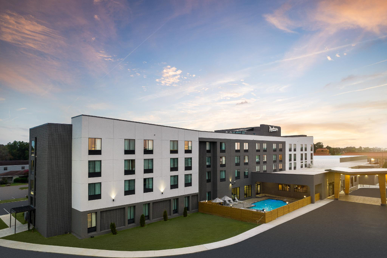 Exterior & Views 2, Radisson Hotel West Memphis, Crittenden