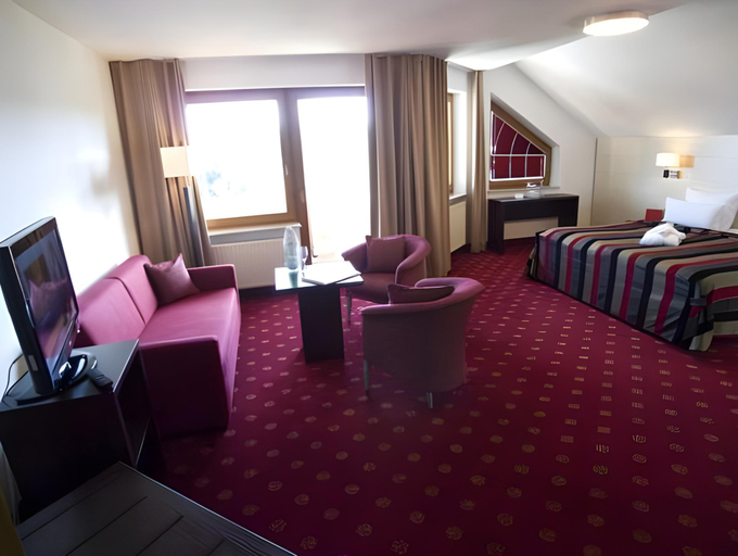 Bedroom 2, Hotel Empfinger Hof, Sure Hotel Collection by Best Western - direkt an der A81, Freudenstadt