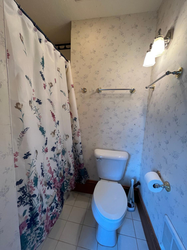 Bathroom 4, Cheney House Bed & Breakfast, Grafton