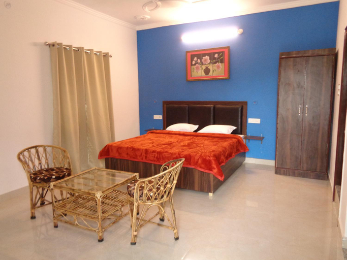 Bed, The White House, Garhwal